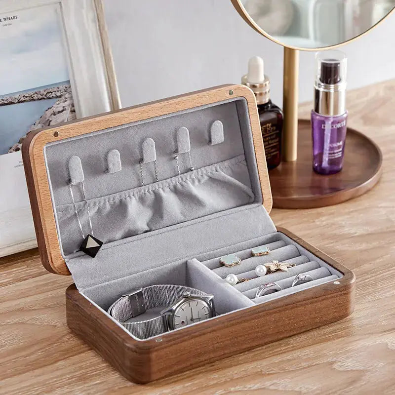Luxury Wood Jewelry Box sacodise.com