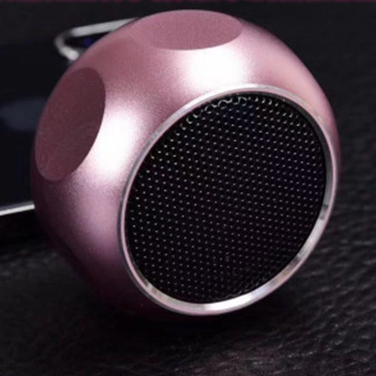 Big Sound Mini Speakers In 5 Colors Salmon Lucky